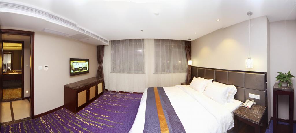 Best Western Hotel Yantai Room photo